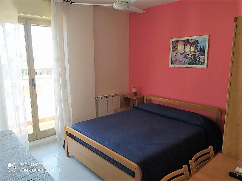 גיארדיני נאקסוס Hotel Eliseo מראה חיצוני תמונה