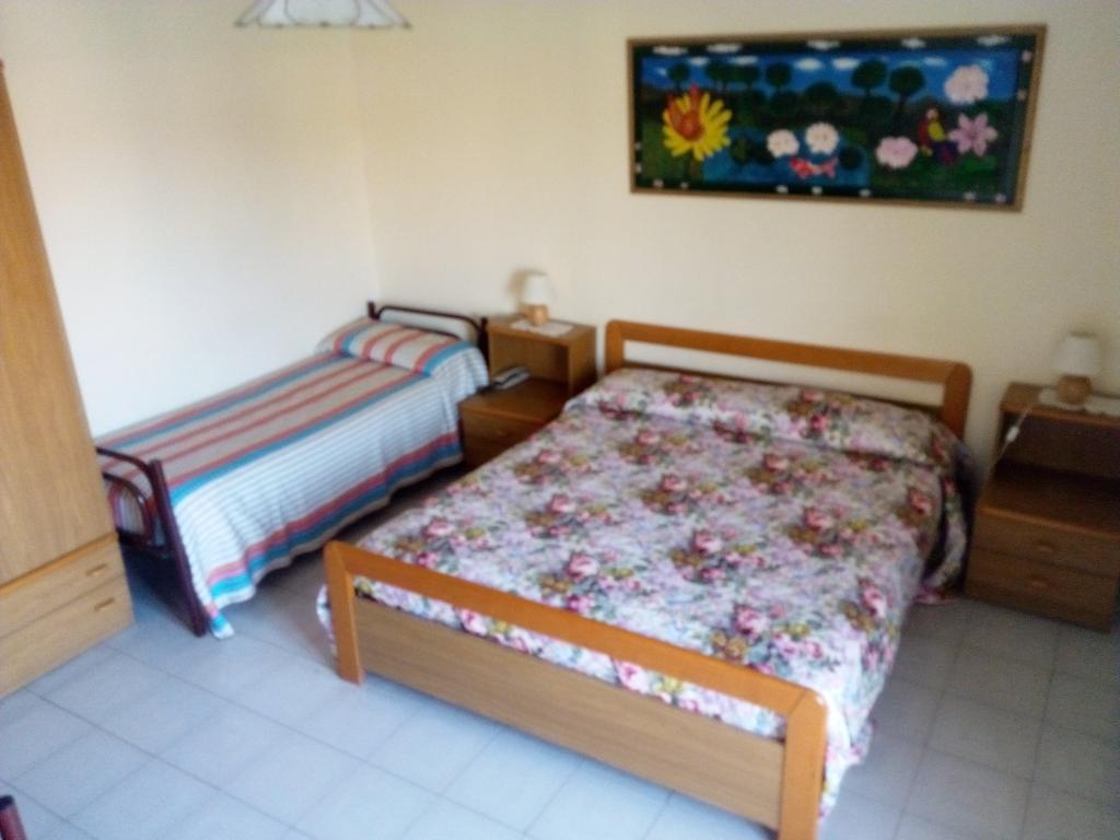 גיארדיני נאקסוס Hotel Eliseo מראה חיצוני תמונה