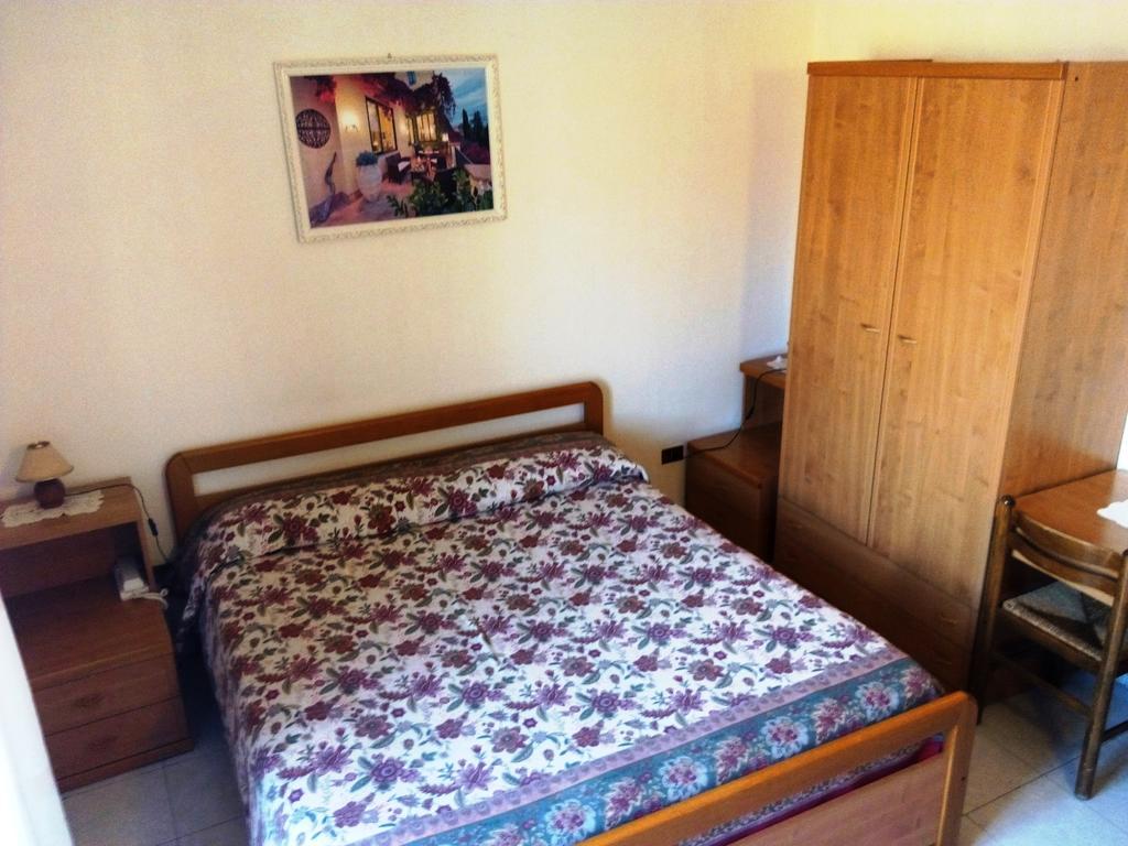 גיארדיני נאקסוס Hotel Eliseo מראה חיצוני תמונה