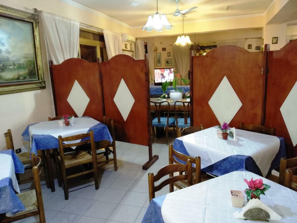 גיארדיני נאקסוס Hotel Eliseo מראה חיצוני תמונה