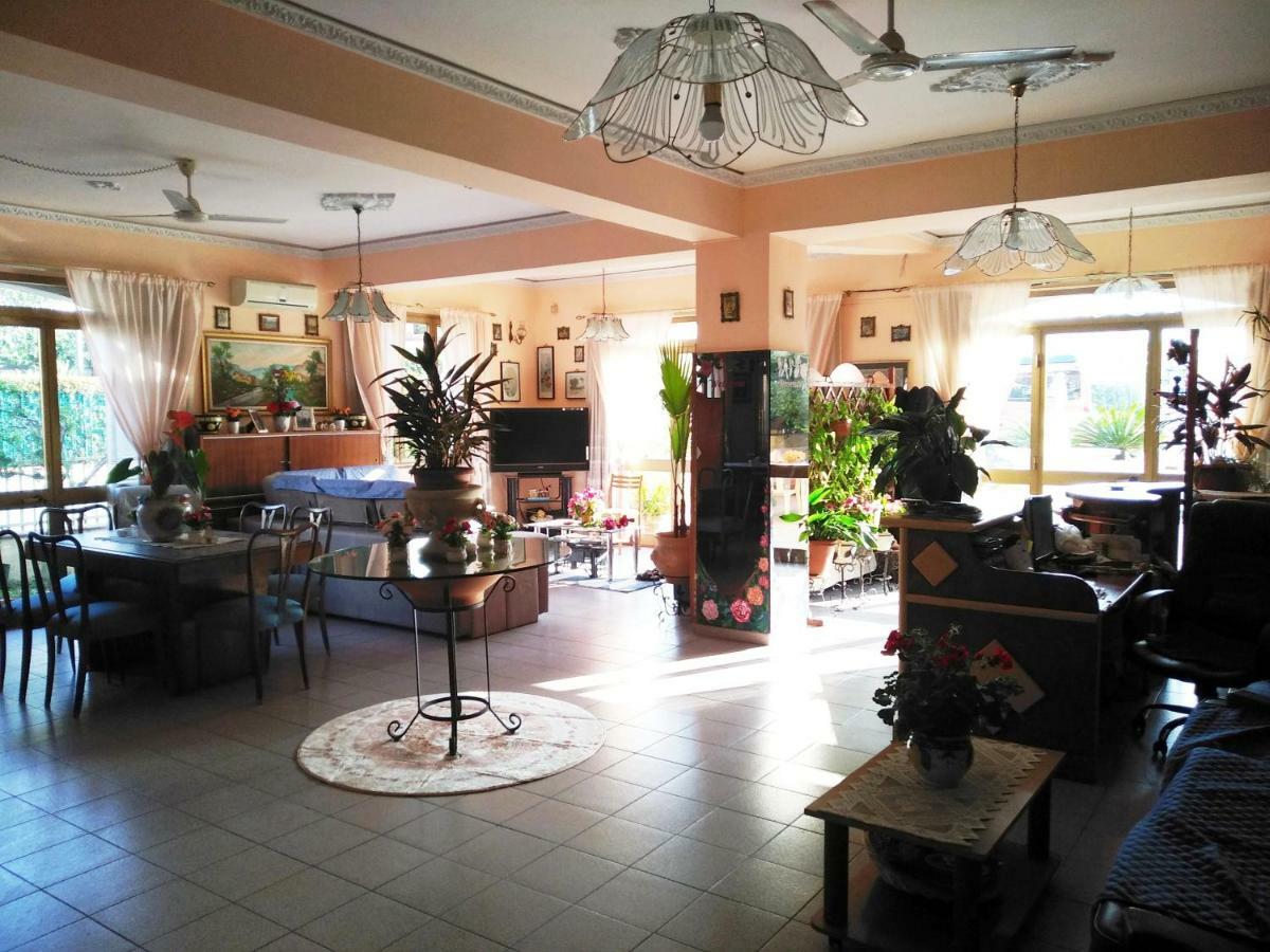 גיארדיני נאקסוס Hotel Eliseo מראה חיצוני תמונה
